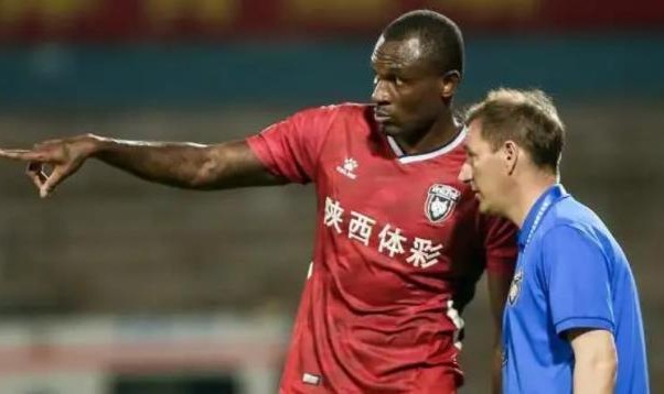 乐鱼体育官网登录-青岛海牛完成外援第一签 奥努埃布：荣幸加盟海牛