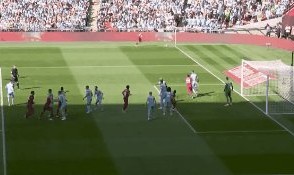 Leyu Sports-【足总杯】马内梅开二度 利物浦3比2淘汰曼城