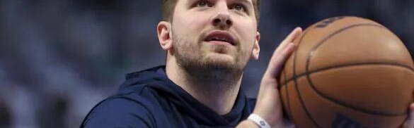 乐鱼体育官网登录-东契奇冲MVP正当时？健康决定他未来高度