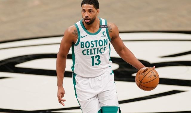 乐鱼体育官网登录-凯尔特人连续出手交易 送走TT换回两位侧翼