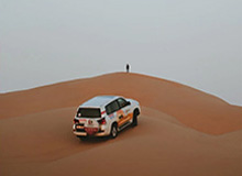 Leyu Sports-詹姆斯中国行成都万象城外球迷大喊：有没有詹黑？无人回应